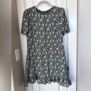 Vici floral dress - size large.